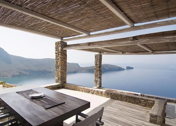 Willa Dreamy Cycladic Luxury Summer 1 *