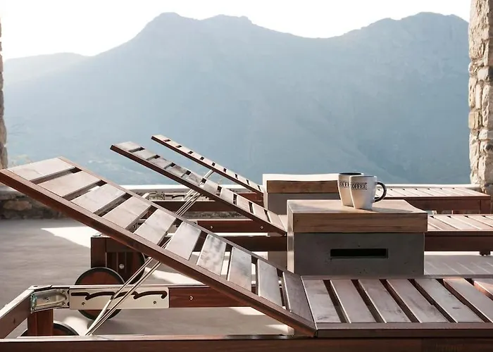 Willa Dreamy Cycladic Luxury Summer 1